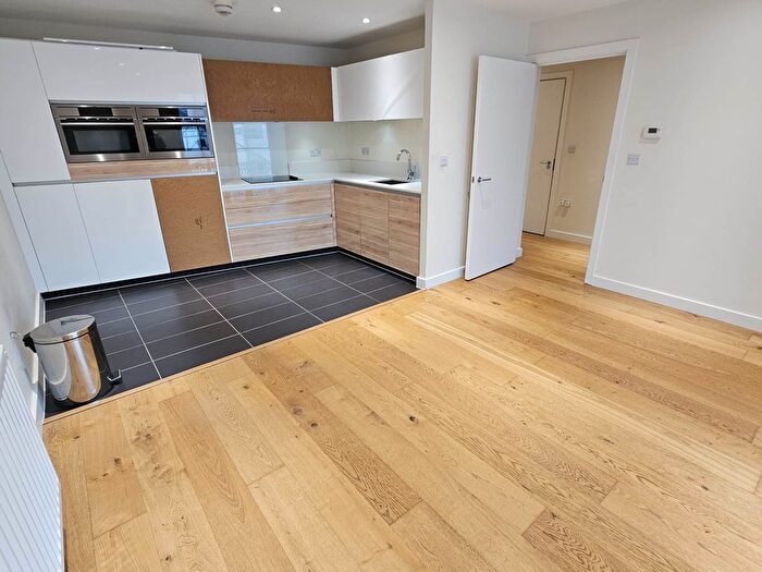 1 Bedroom Flat To Rent In Devizes Street, Hoxton, London, N1