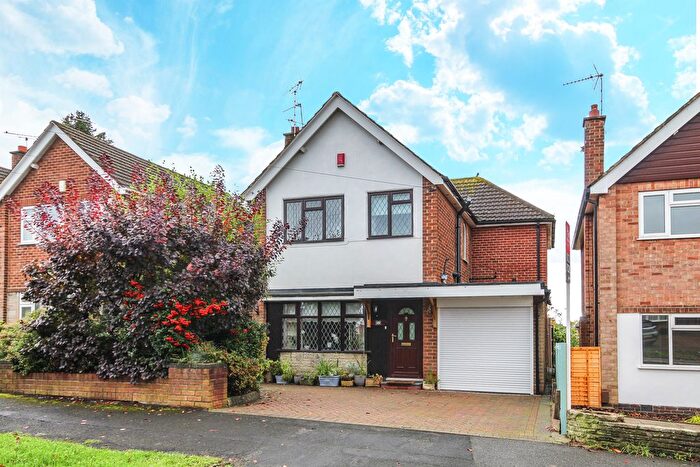 3 Bedroom Detached House For Sale In Cadgwith Drive, Allestree, DE22