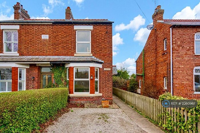 3 Bedroom Semi-Detached House To Rent In Seahill Road, Saughall, Chester, CH1