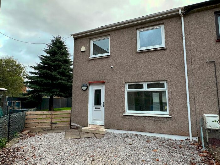 2 Bedroom Flat To Rent In Myrekirk Terrace, Charleston, Dundee, DD2