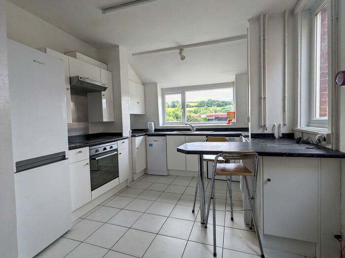 5 Bedroom Terraced House To Rent In Cowley Bridge Road, Exeter, EX4