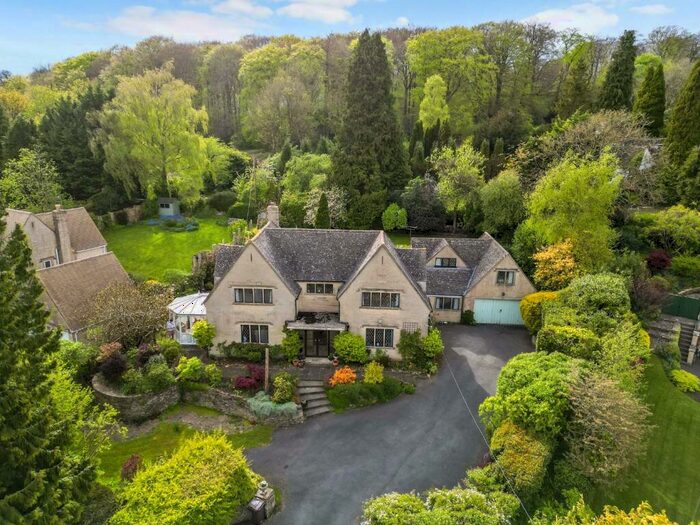 5 Bedroom Detached House For Sale In The Highlands, Painswick, Stroud, GL6