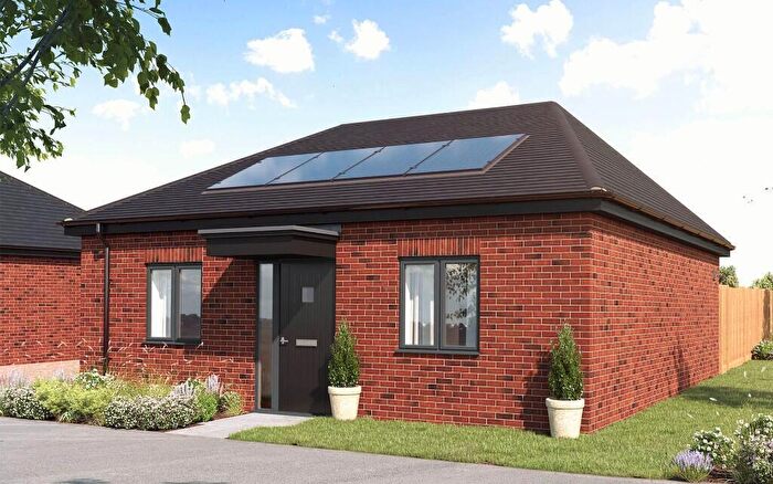 2 Bedroom Detached Bungalow For Sale In Ashby Road, Daventry, NN11