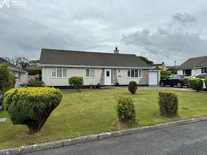 3 Bedroom Bungalow For Sale In Maes Derwydd, Llangefni, Anglesey, LL77