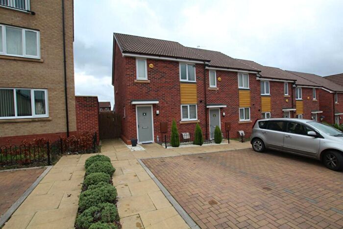 3 Bedroom End Of Terrace House To Rent In Lapworth Road, Coventry, CV2