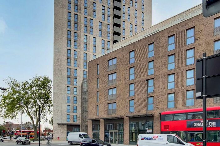 2 Bedroom Flat To Rent In Seven Sisters Road, Tottenham, London, N15