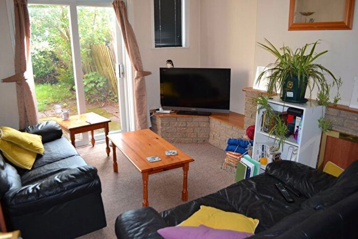 4 Bedroom Property To Rent In Rookery Road, B29