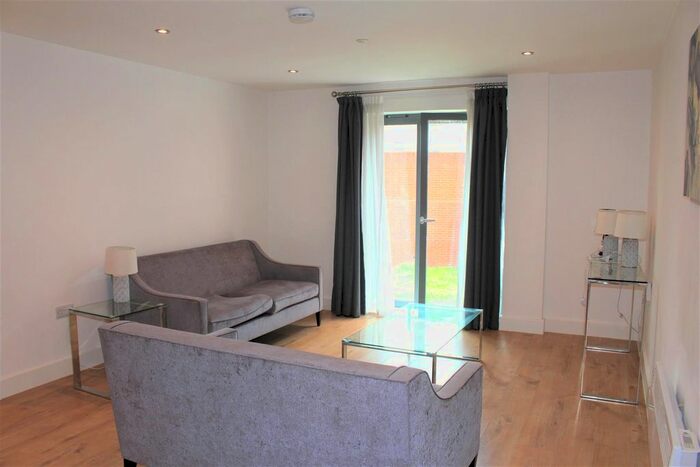2 Bedroom Flat To Rent In Mabgate, Leeds, LS9