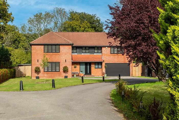 5 Bedroom Property For Sale In Silver Birches, Small Dole, Henfield, BN5