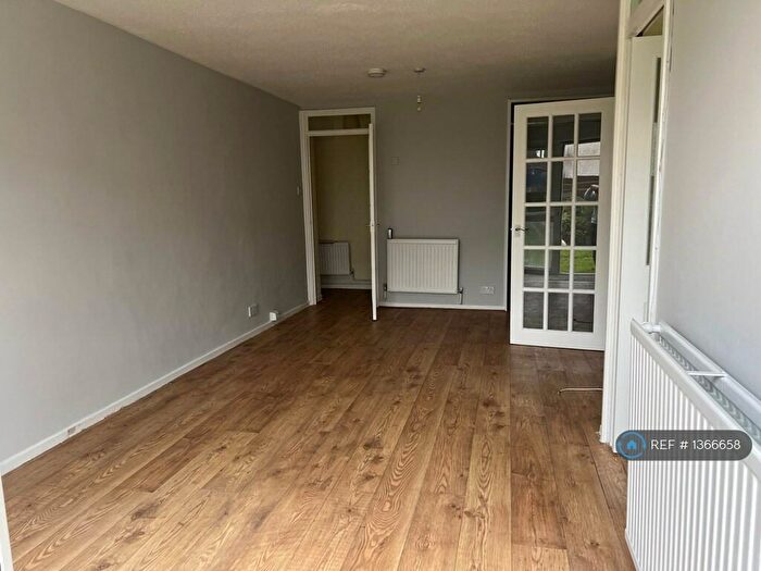 1 Bedroom Flat To Rent In Staines Walk, Sidcup, DA14