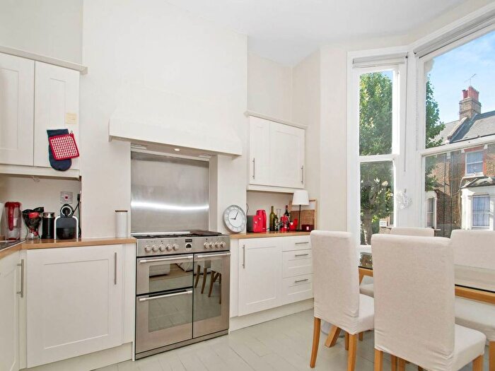 2 Bedroom Flat To Rent In Shirland Road, London, W9