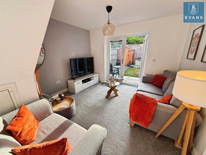 2 Bedroom Semi-Detached House For Sale In Marra Close, Keresley End, Coventry, CV7