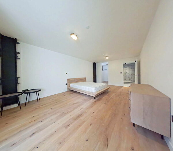 2 Bedroom Duplex To Rent In Apartment, Derwent House, Jewellery Quarter, Birmingham, B3