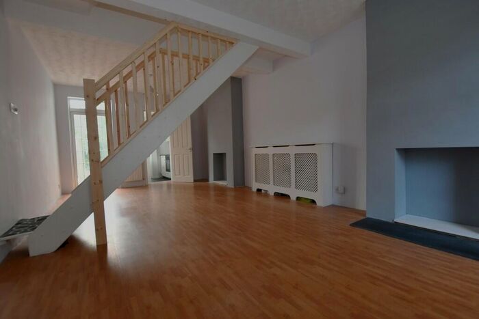 2 Bedroom Terraced House To Rent In Edward Road, Croydon, CR0