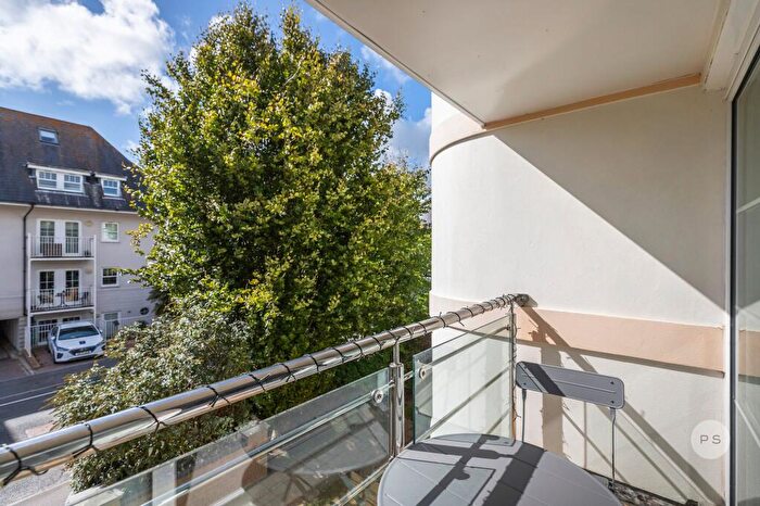 2 Bedroom Apartment To Rent In Flat Hays On The Chine, - Studland Road, Alum Chine, Westbourne, BH4