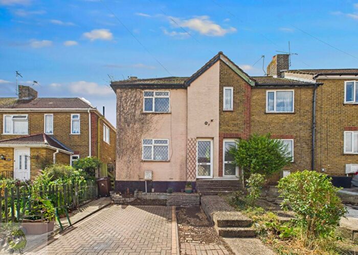 3 Bedroom End Of Terrace House For Sale In Beech Road, Strood, Rochester, ME2