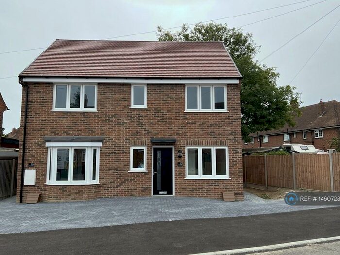 2 Bedroom Semi-Detached House To Rent In Ash Crescent, Hersden, CT3