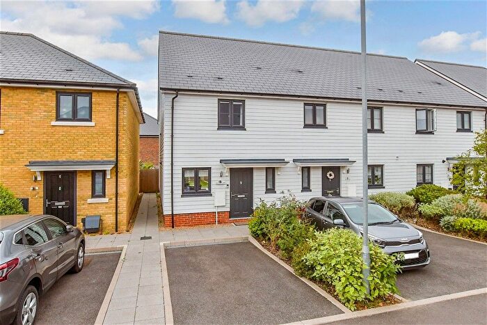 2 Bedroom Semi-detached House For Sale In Poplar Drive, Deal, Kent, CT14