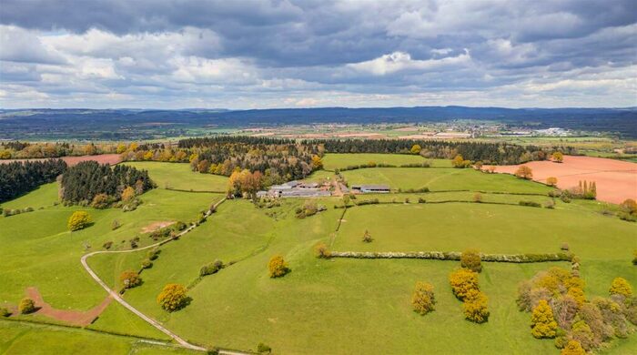 Farm House For Sale In Pervin Farm, Hope Under Dinmore, Leominster, HR6