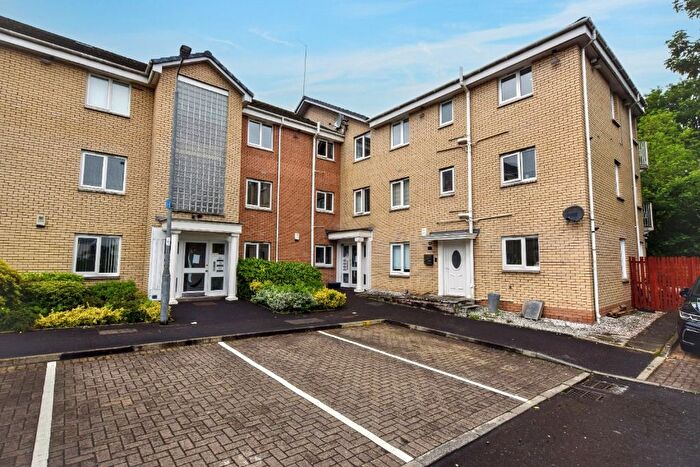 3 Bedroom Flat To Rent In Townhead Gardens, Kilmarnock, East Ayrshire, KA3