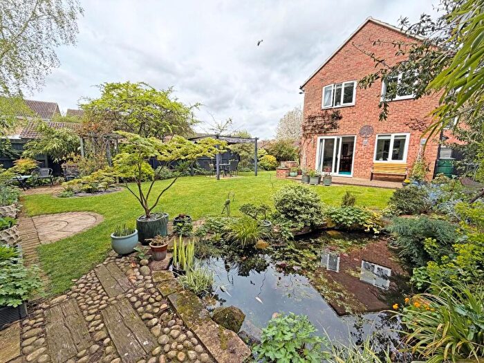 4 Bedroom Detached House For Sale In Goodacre, Orton Goldhay, Peterborough, PE2