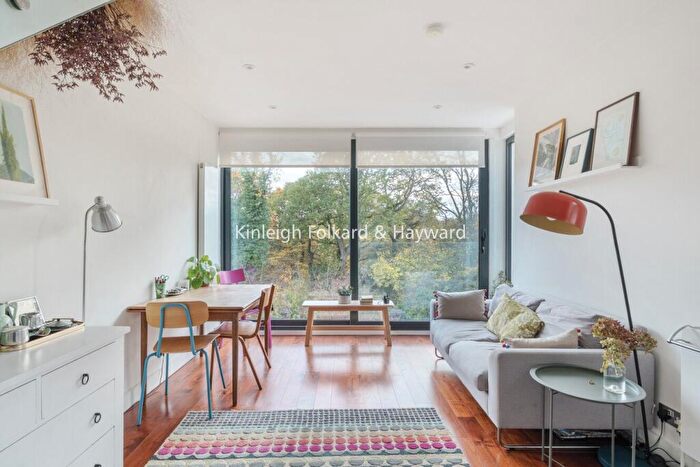 1 Bedroom Flat For Sale In Onslow Gardens, Muswell Hill, London, N10