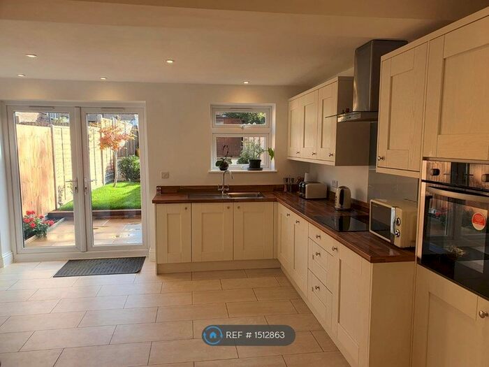 2 Bedroom Terraced House To Rent In Malmesbury Road, Morden, SM4