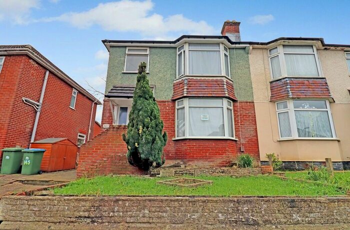 3 Bedroom Semi-Detached House To Rent In Oaktree Road, Bitterne, SO18