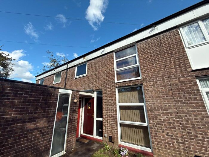 3 Bedroom House To Rent In Walnut Avenue, Swaythling, Southampton, SO18