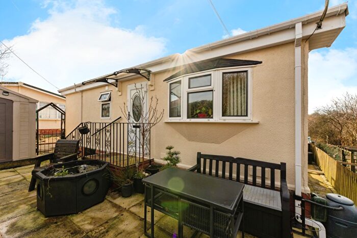 2 Bedroom Mobile/park Home For Sale In Sunny Haven, Llandrindod Wells, LD1