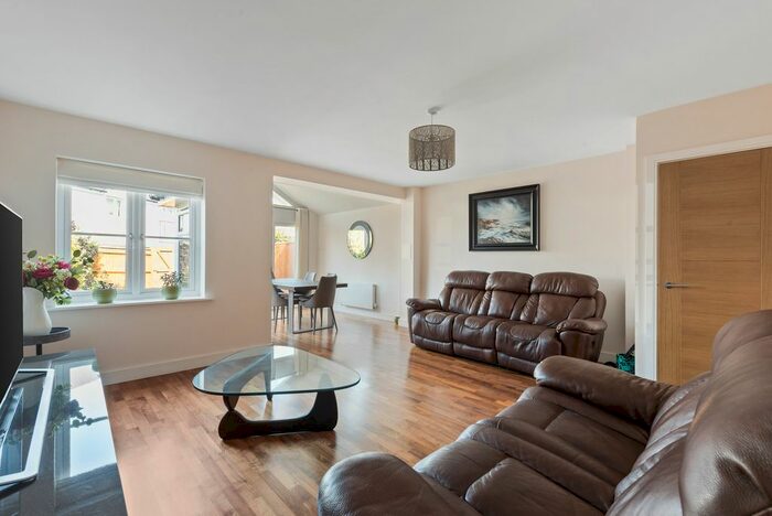 3 Bedroom Terraced House To Rent In Oakgrove, Caterham On The Hill, Surrey, CR3