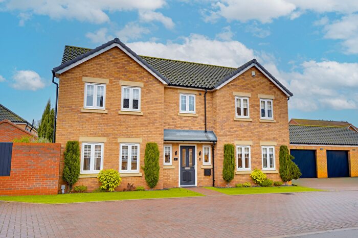 5 Bedroom Detached House For Sale In Plover Place, Exning, CB8