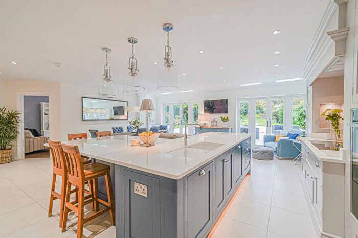 5 Bedroom Detached House For Sale In Blythe Way, Solihull, B91