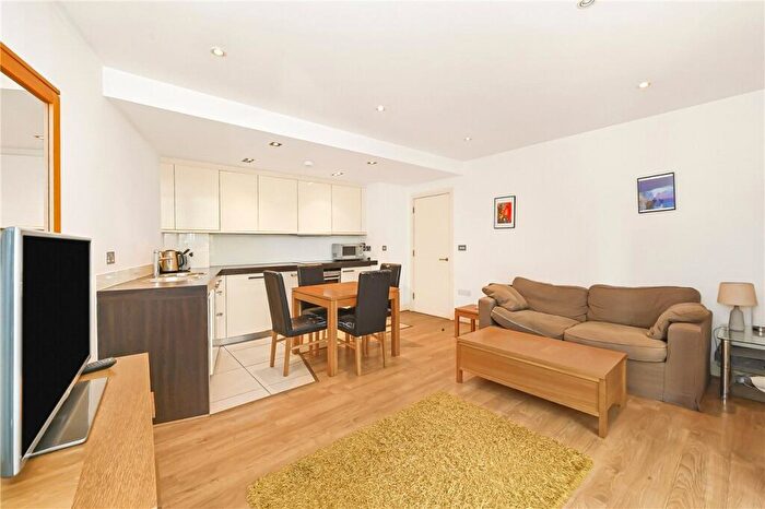 1 Bedroom Flat For Sale In Times Square, London, E1
