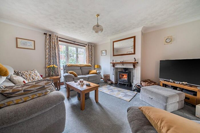 4 Bedroom Detached House For Sale In Lysander Way, Waterlooville, PO7