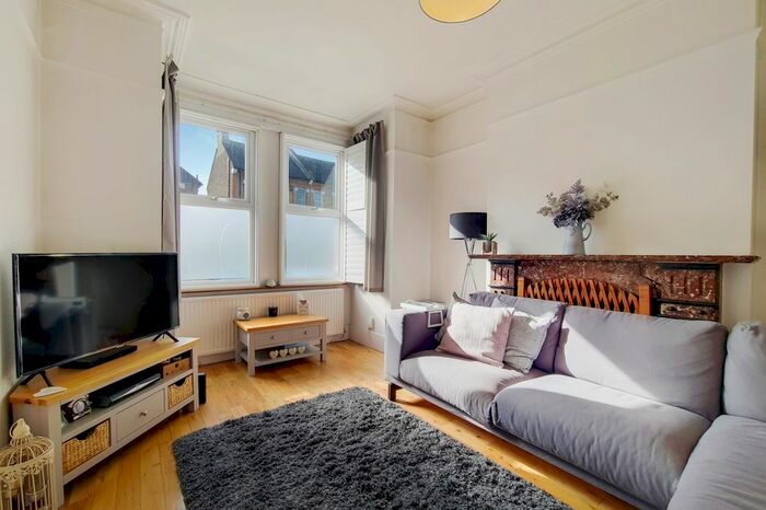 1 Bedroom Flat To Rent In Stanger Road, London, SE25