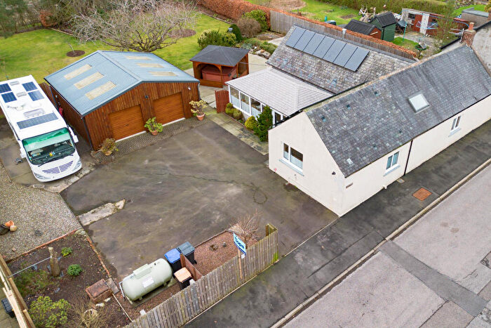 4 Bedroom Cottage For Sale In Main Street, Luthermuir, AB30