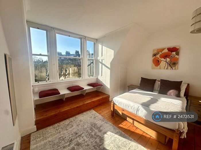 2 Bedroom Flat To Rent In Coates Gardens, Edinburgh, EH12