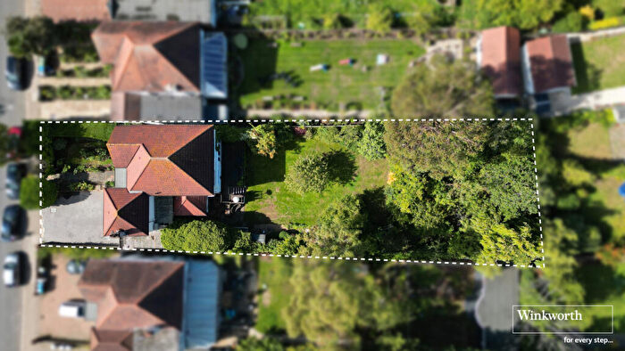 4 Bedroom Detached House For Sale In Wembley Park Drive, Wembley, Middlesex, HA9