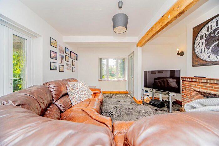 3 Bedroom Detached House For Sale In Cross Common Road, Dinas Powys, CF64