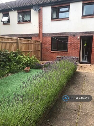 3 Bedroom Terraced House To Rent In Mattock Close, Oxford, OX3