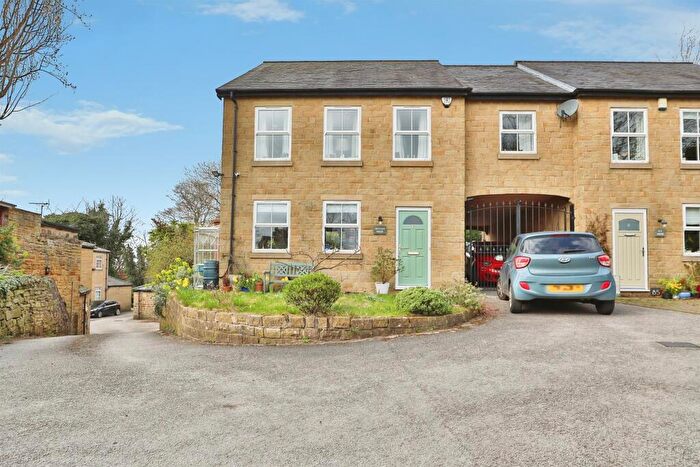 3 Bedroom Semi Detached House For Sale In St. Anns Lane, Leeds, LS4