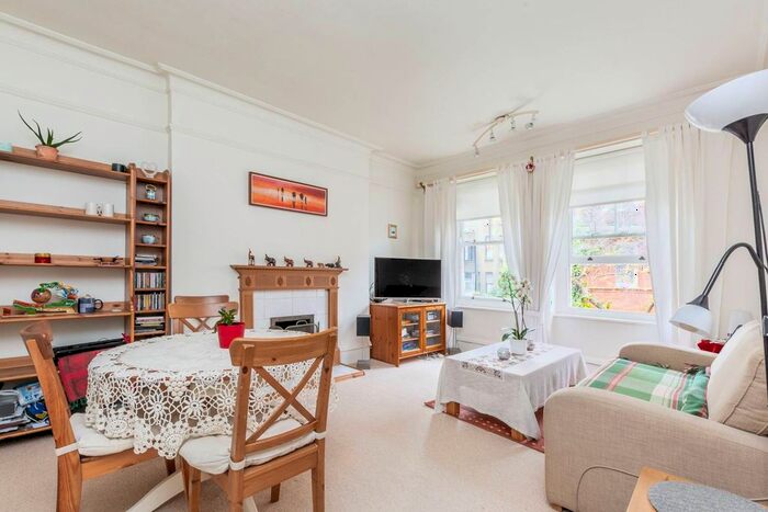 1 Bedroom Flat To Rent In Kensington Hall Gardens, West Kensington, London, W14