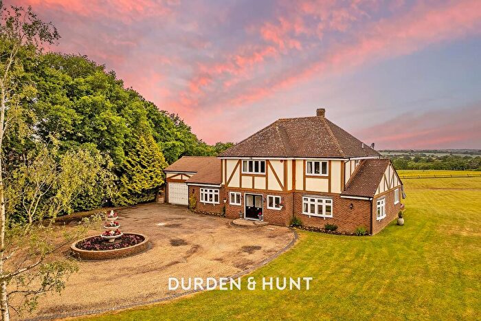 5 Bedroom Detached House For Sale In Manor Road, Lambourne End, RM4