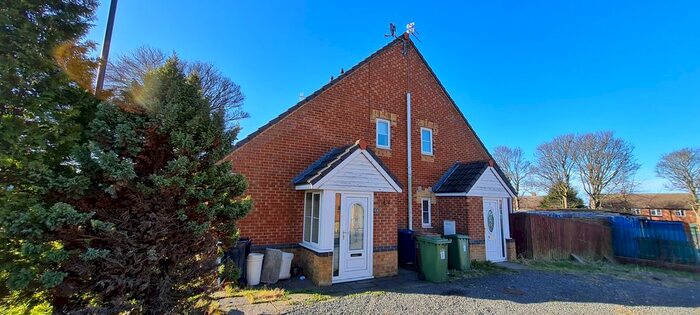 1 Bedroom Semi-Detached House To Rent In Halvergate Close, Sunderland, SR4