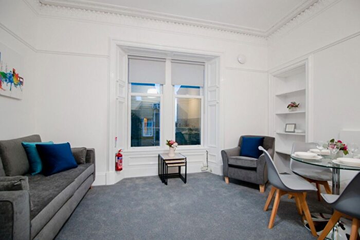 2 Bedroom Flat To Rent In Perth Road, Dundee, DD1