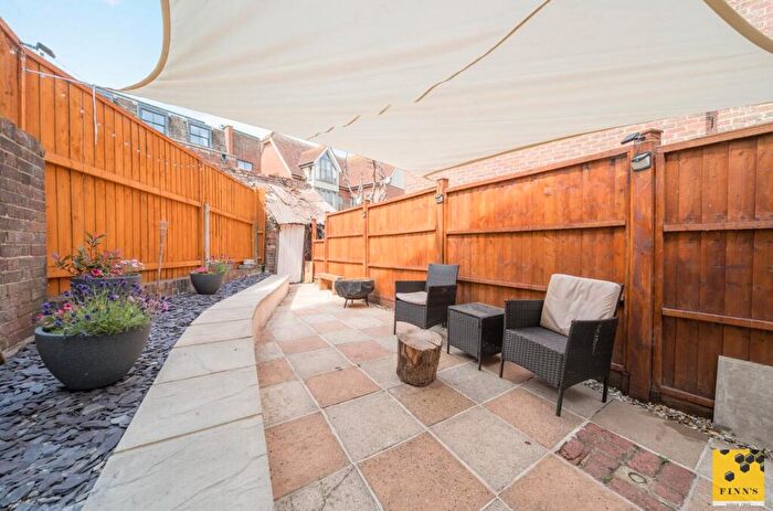2 Bedroom Terraced House For Sale In Beer Cart Lane, Canterbury, CT1