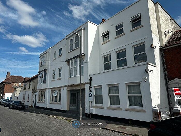 1 Bedroom Flat To Rent In Portview Road, Bristol, BS11