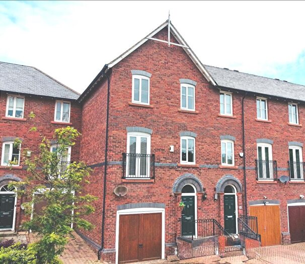 3 Bedroom Town House For Sale In Walls Avenue, Chester, Cheshire, CH1