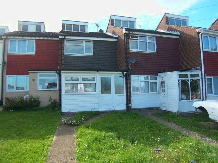 2 Bedroom Terraced House To Rent In Uplands Close, Rochester, ME2